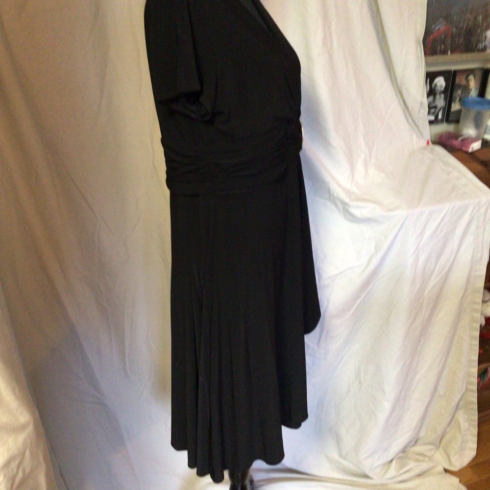 Kathy Roberts evening semi formal dress size 16 - Picture 8 of 8